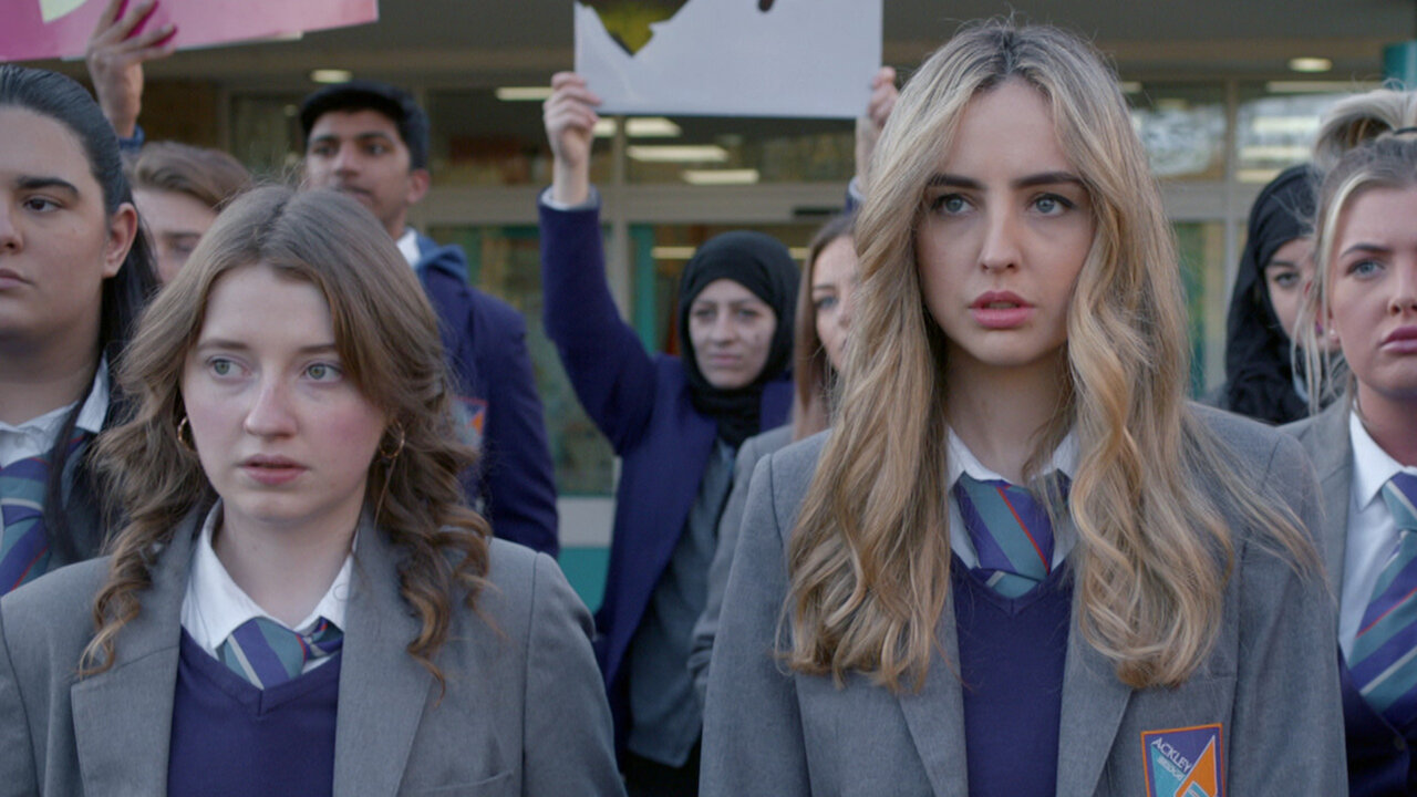 Watch Ackley Bridge | Netflix
