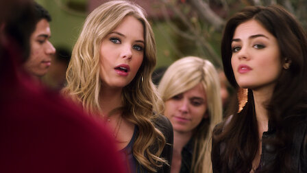 pretty little liars is it on netflix