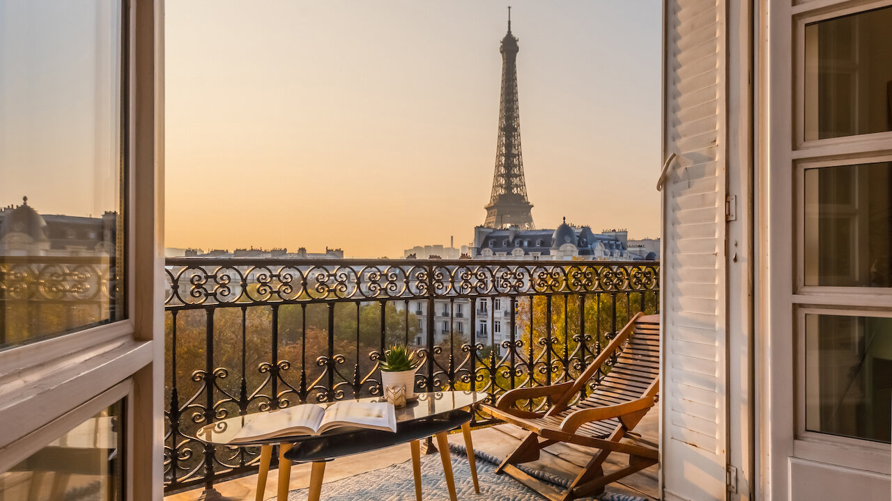 Agence Immobilier De Luxe Paris Netflix L'Agence : L'immobilier de luxe en famille | Officiële Netflix-site